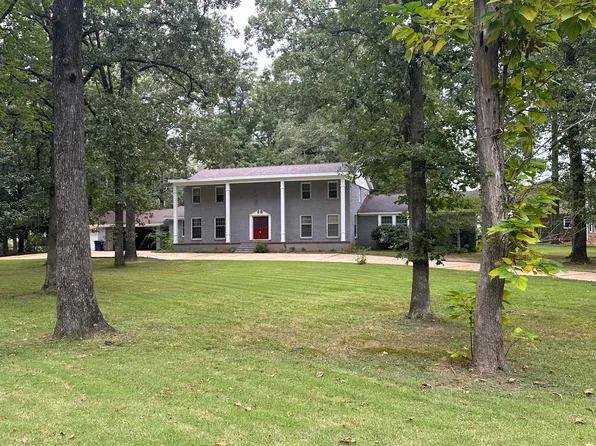 401 Wickwood Dr, Booneville, MS 38829