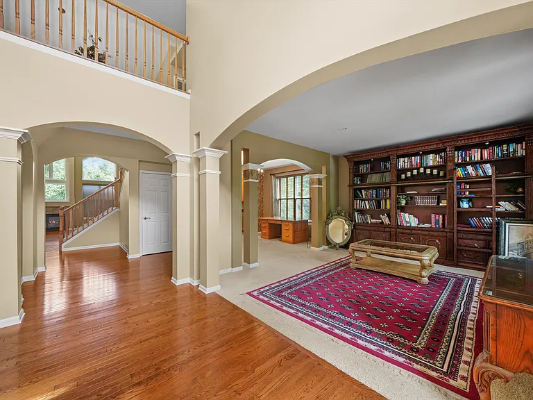 5670 Brentwood Dr — Photo 21