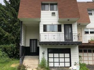 59 Windmill Rd, Poughkeepsie, NY 12601