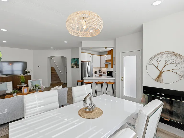 437 Norfolk Dr — Photo 15