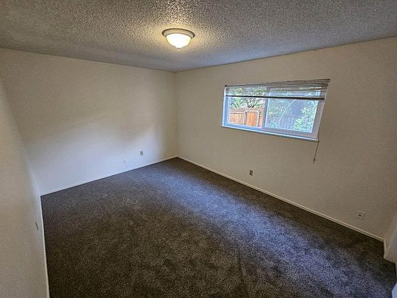 5th image of 830 D St APT 6