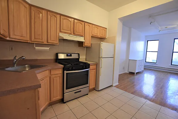 Rented by Compass | media 3