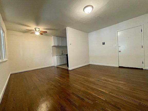 4th image of 2121 Ocean Ave