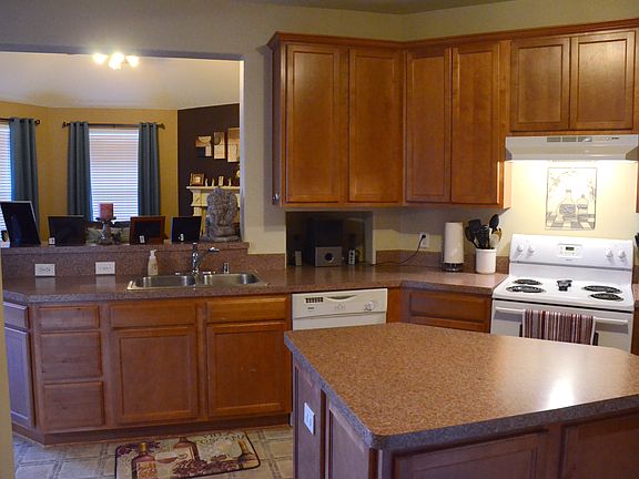 Kitchen with island