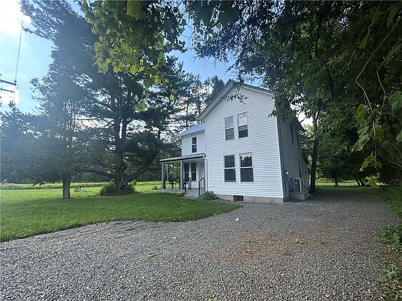 3rd image of 126 Havana Glen Rd