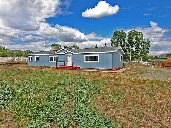 3rd image of 866 Washoe Dr