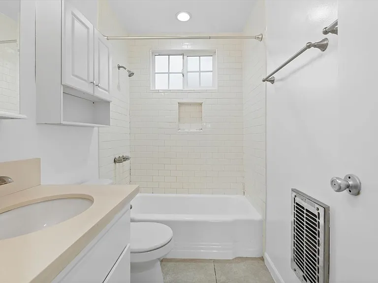 1813 Federal Ave #3 — Photo 18