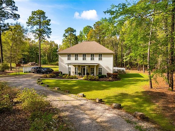 4th image of 377 Lee Road 415