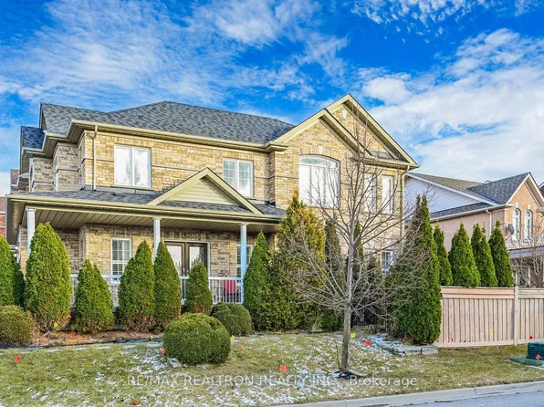 275 Peak Point Blvd, Vaughan, ON L6A 0B3