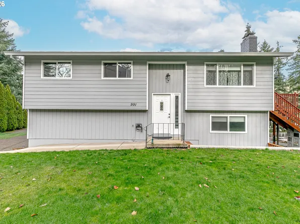 991 NE Foothills Dr, Estacada, OR 97023