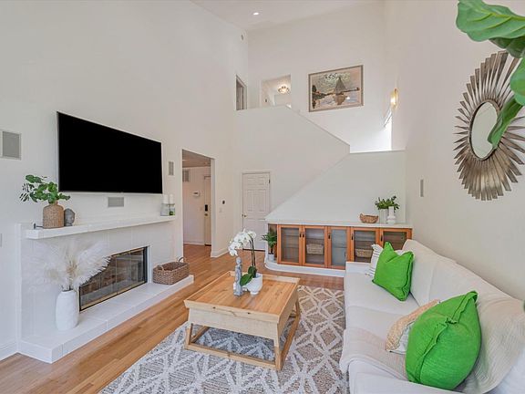 3rd image of 64 Parkview Circle