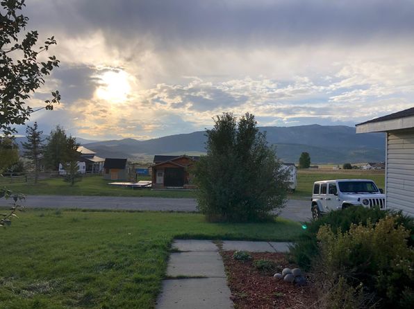 1653 Saddle Dr, Etna, WY 83118