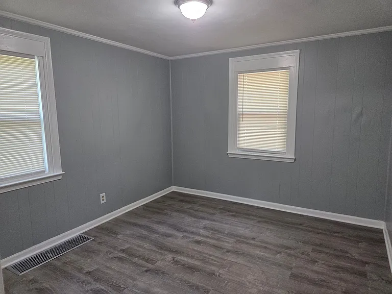 2806 NE Madison Ave — Photo 4
