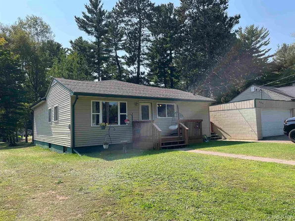 334 Terrace St, Marquette, MI 49855