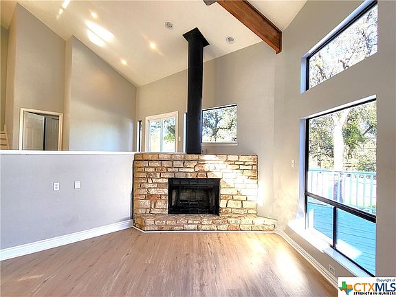 3rd image of 2401 Rolling Oaks