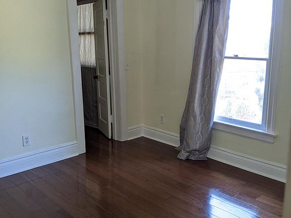 3rd image of 1348 Kellam Ave #1/2