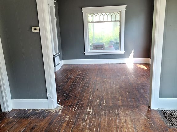 3rd image of 114-16 Bradley St #1