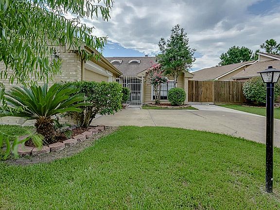 2nd image of 3126 Westwick Dr