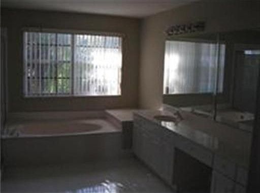 4th image of 5795 NW 48th Ct