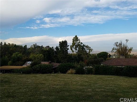 2nd image of 9912 Highcliff Dr