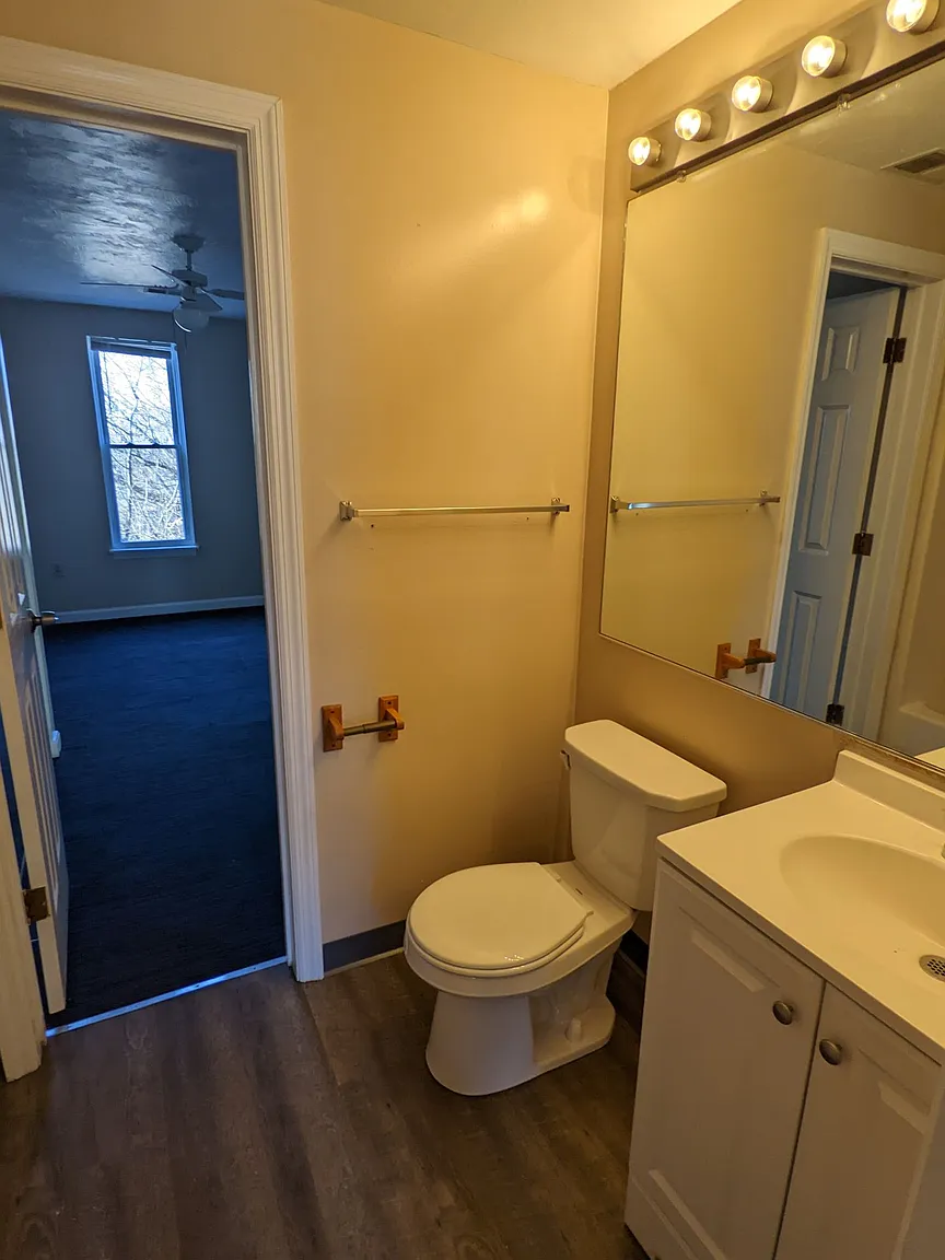 50 Ruth St photo 1