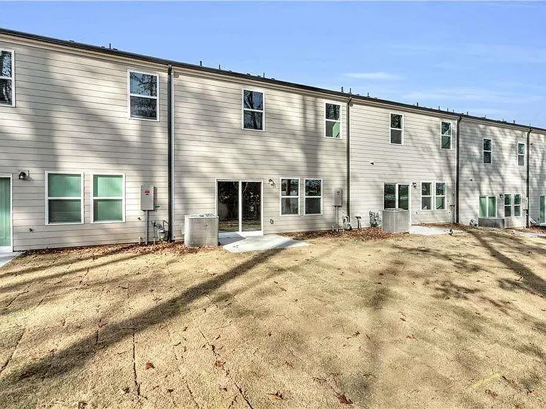 1575 Villageside Ct — Photo 23