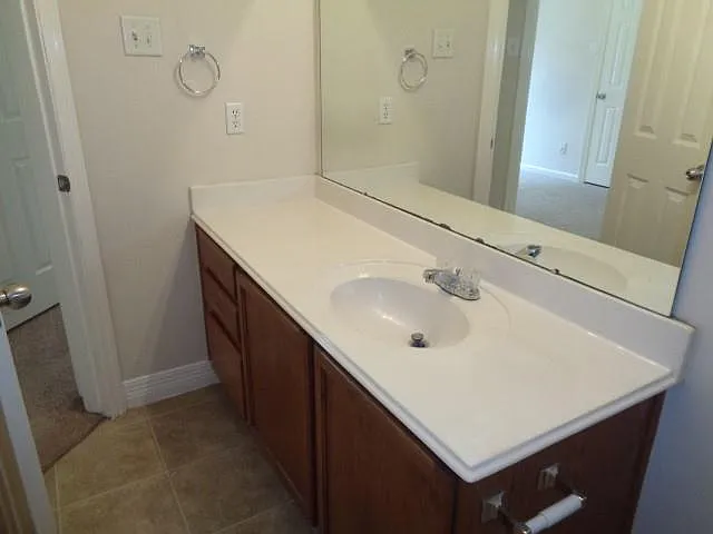 19021 Hammer Ln — Photo 9
