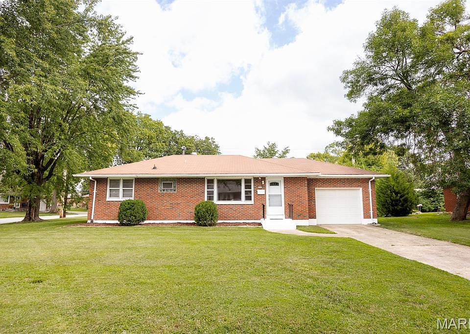 1st image of 2549 Spalding Ave