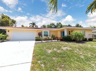 2943 Tuckerstown Dr, Sarasota, FL 34231