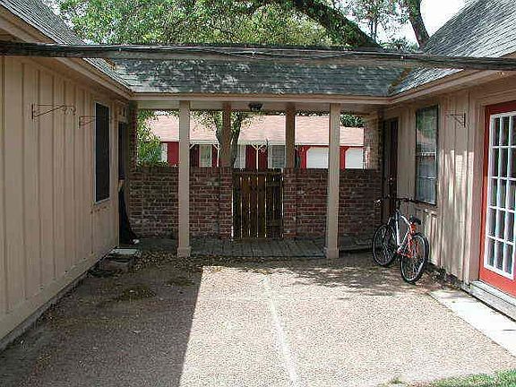 3rd image of 2333 John Baker Cir