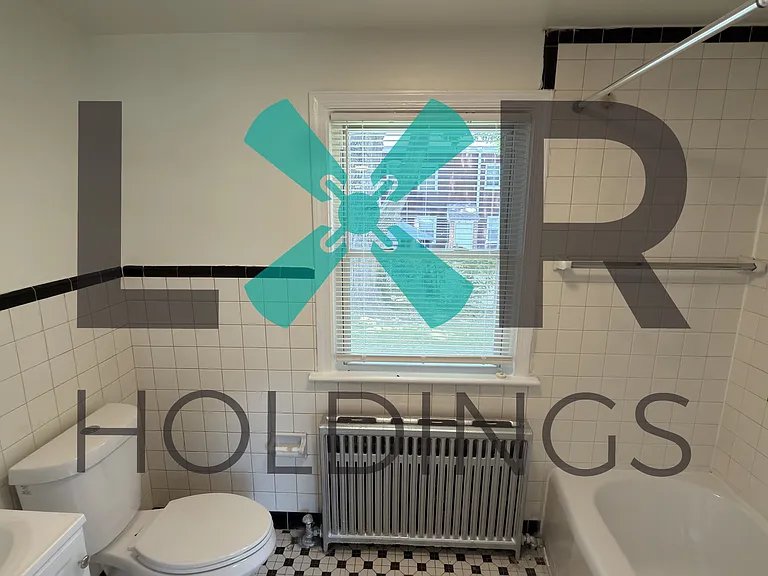 640 Poplar St #1 — Photo 12