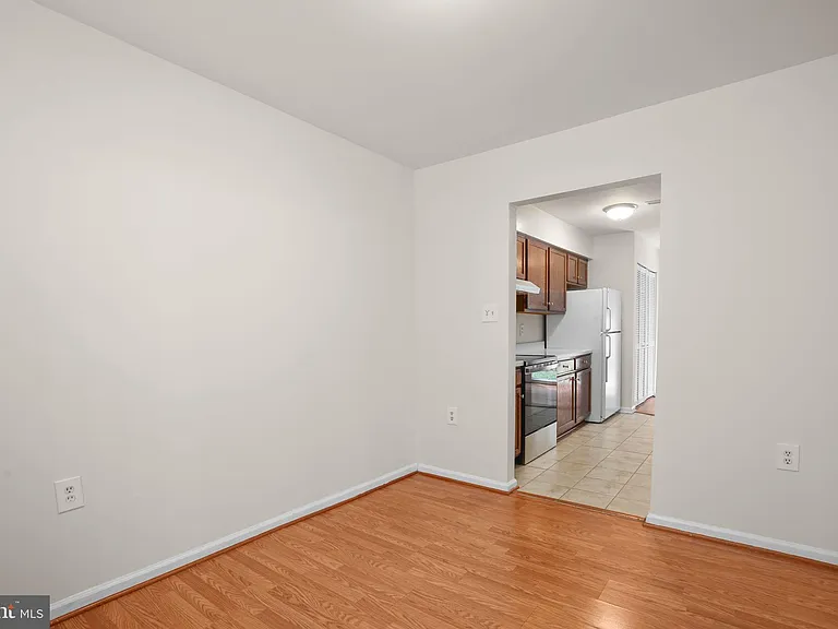 502 Wind Ridge Dr — Photo 6