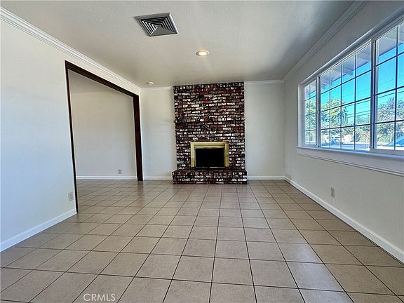 5th image of 2581 E Gerard Ave