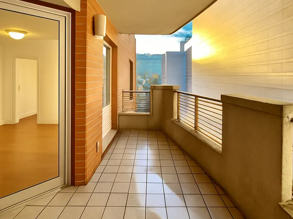 37-20 Prince Street image 3 of 6