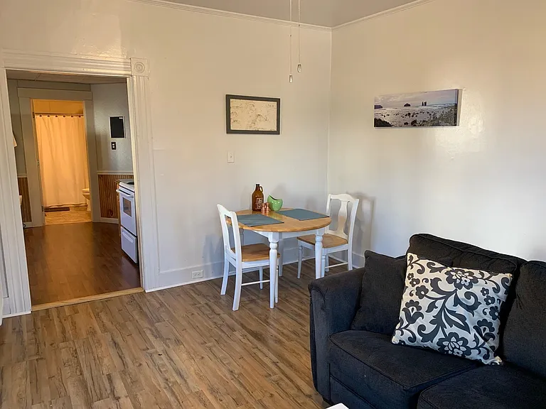 316 Douglas St #1 — Photo 6