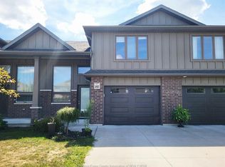 11937 Maitland Ave, Windsor, ON N8P 0B9