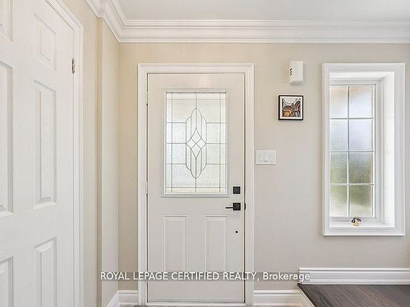 4th image of 1286 Forest St