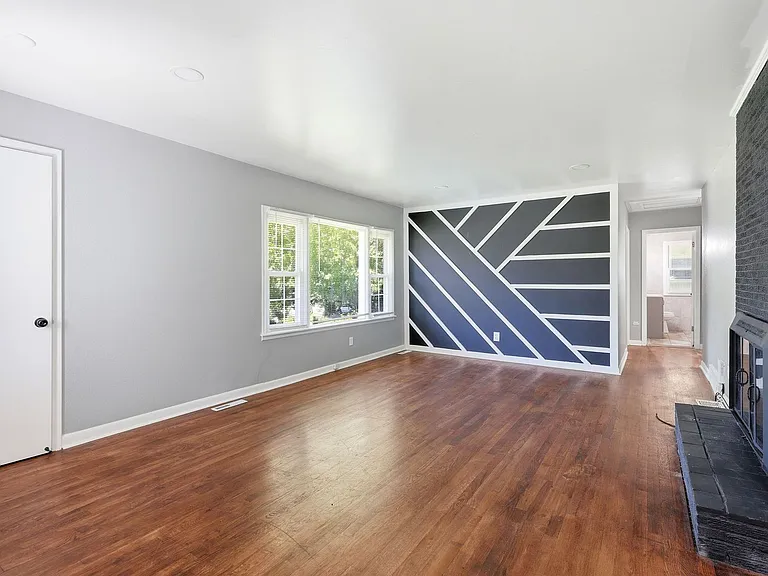 2602 NW 86th St — Photo 12