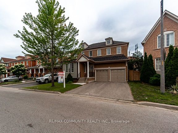 4th image of 44 Haskell Ave