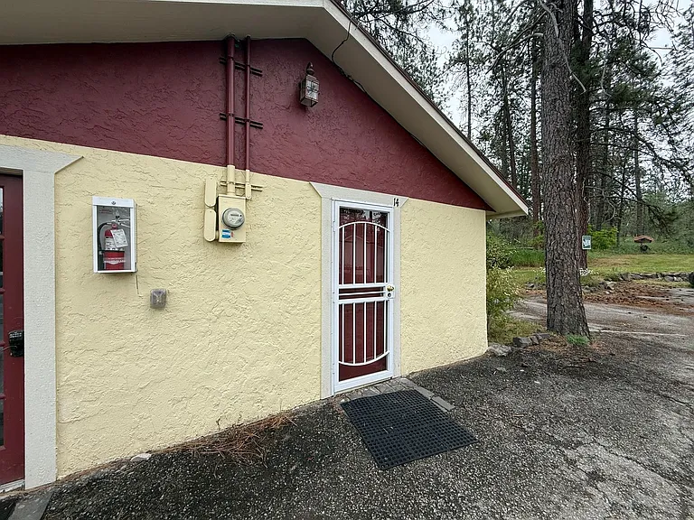 Sleepy Hollow Apartments — Photo 11