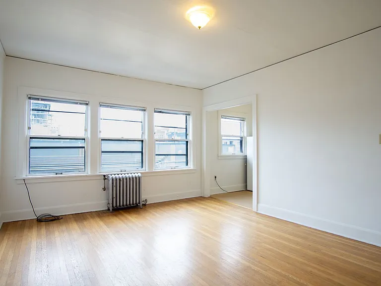 1634 NE 41st Ave #12 — Photo 2