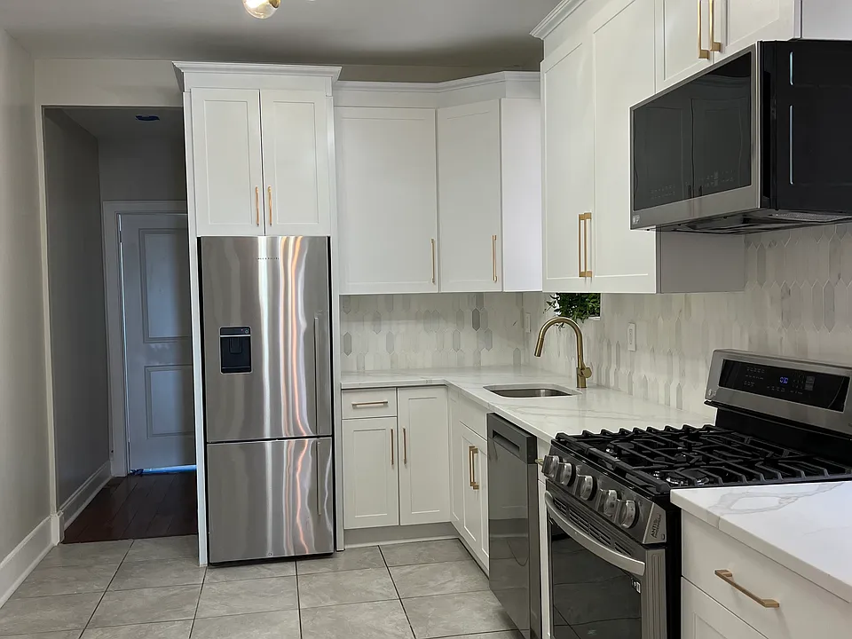 94 North St #4RS