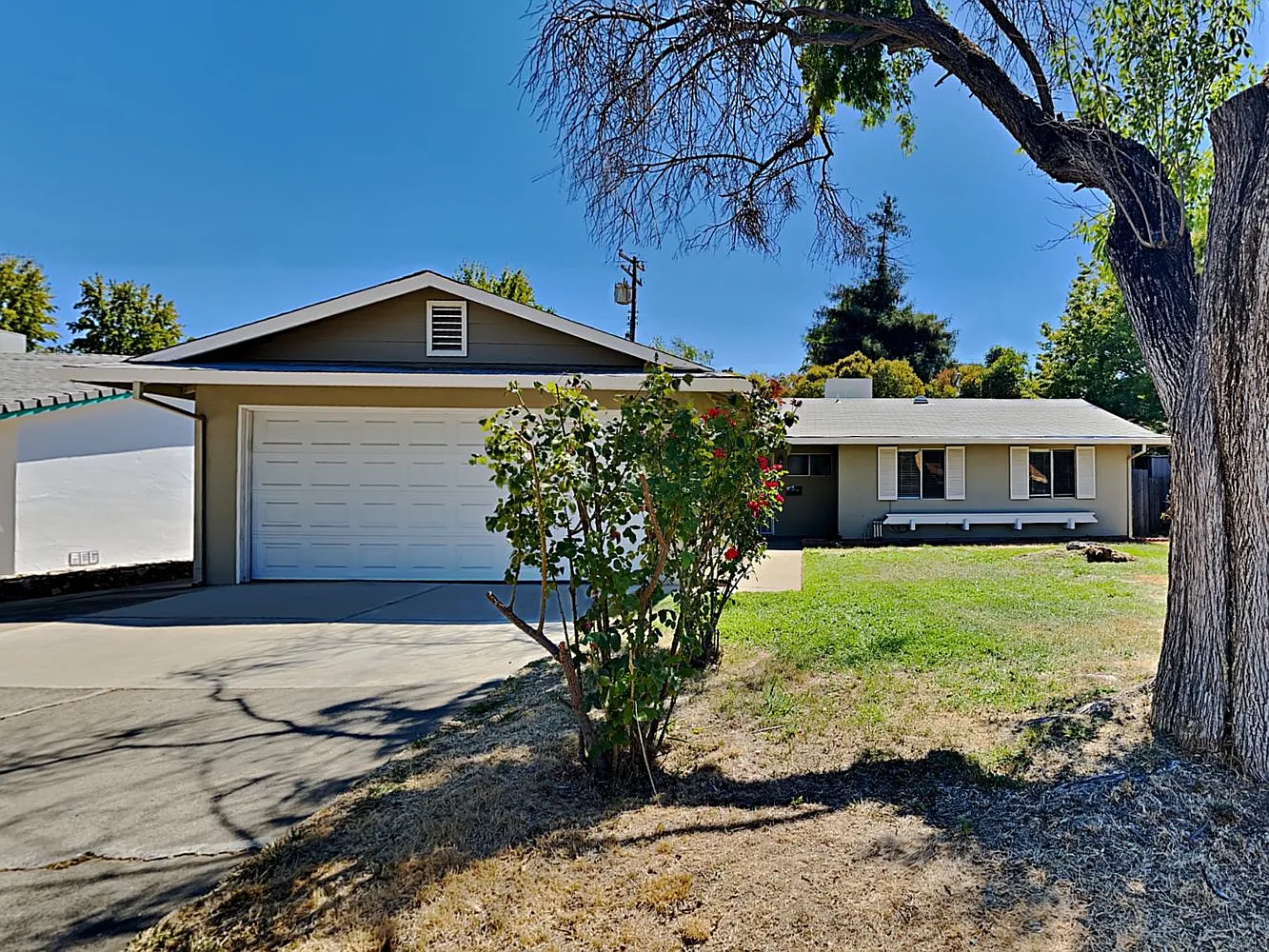 10808 Oakton Way photo 1