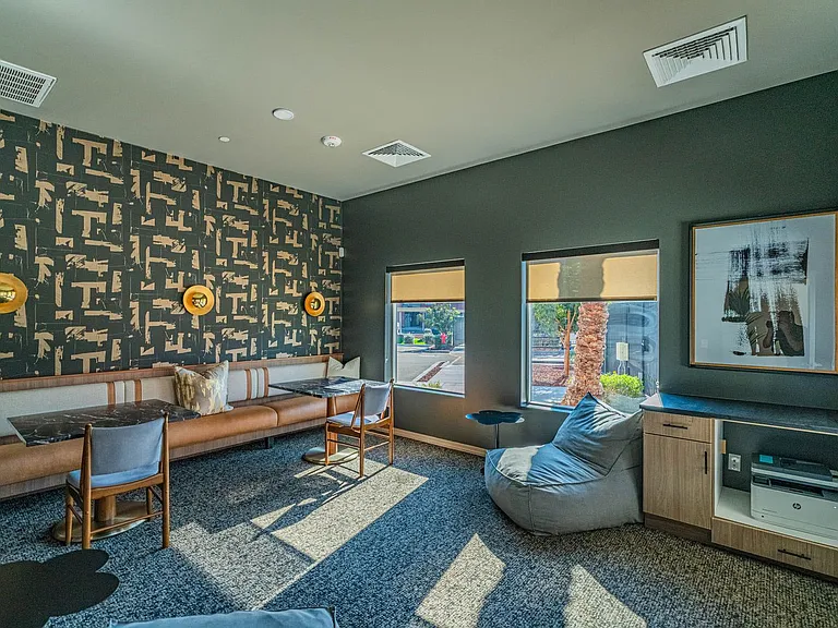 Building's Lounge