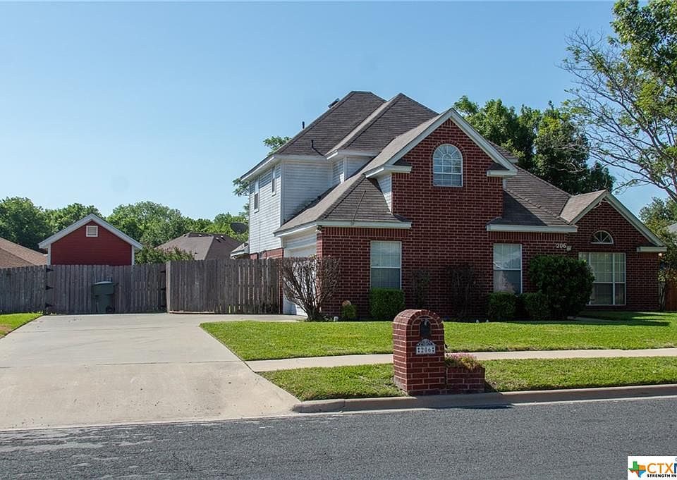 1st image of 206 Turtle Creek Dr