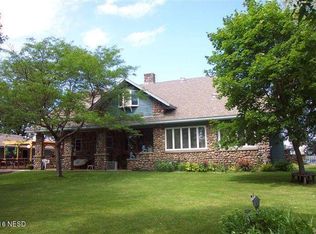 940 N Lake Dr, Watertown, SD 57201