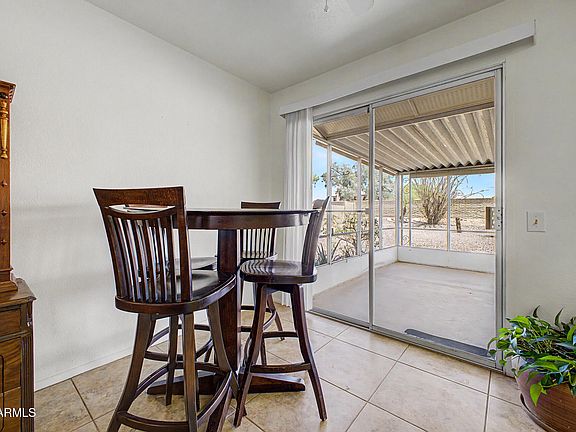 3rd image of 16213 N MEADOW PARK Drive