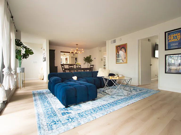 5245 Coldwater Canyon Ave #C — Photo 1