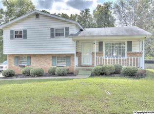 3607 Cedarhill Ave NW, Huntsville, AL 35810