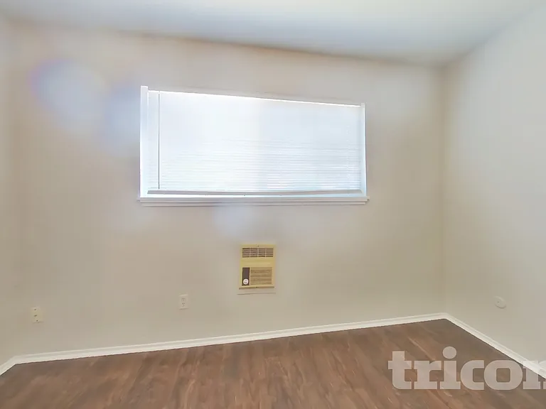 10069 Lincoln Village Dr — Photo 11